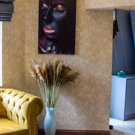 Hotel The Life & 3*