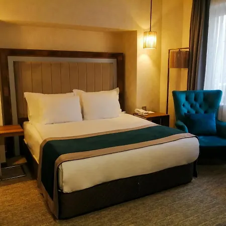 Hotel The Life &