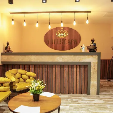 Hotel The Life & Ankara
