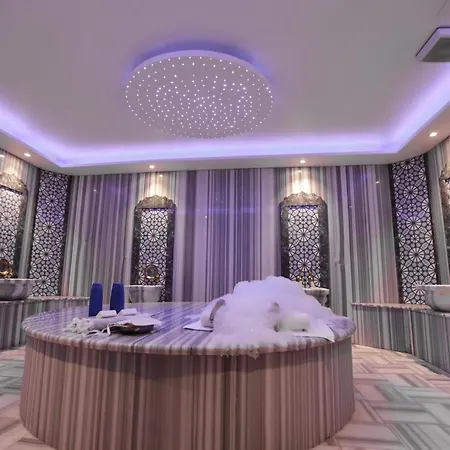 Hotel The Life &