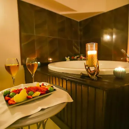 Hotel The Life & 3*